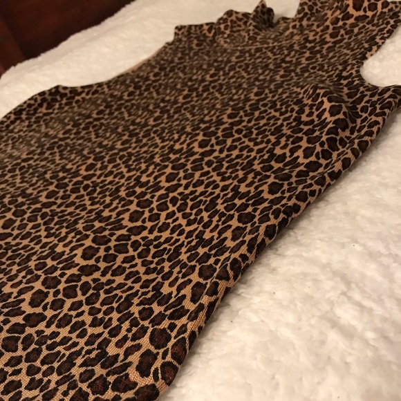 Leopard Print, Turtle Neck Blouse - Picture 2 of 6